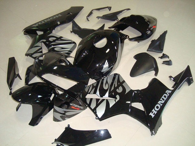 Carénage CBR 600 RR 2005-2006 - Noir Blanc Flamme Carénage CBR 600 RR 2005-2006 - Noir Blanc Flamme